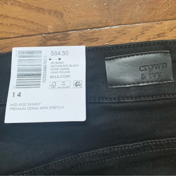 Crown & Ivory Women's Mid Rise Skinny Jeans | Size 14 | Saturated Black NEW!! - Picture 7 of 14